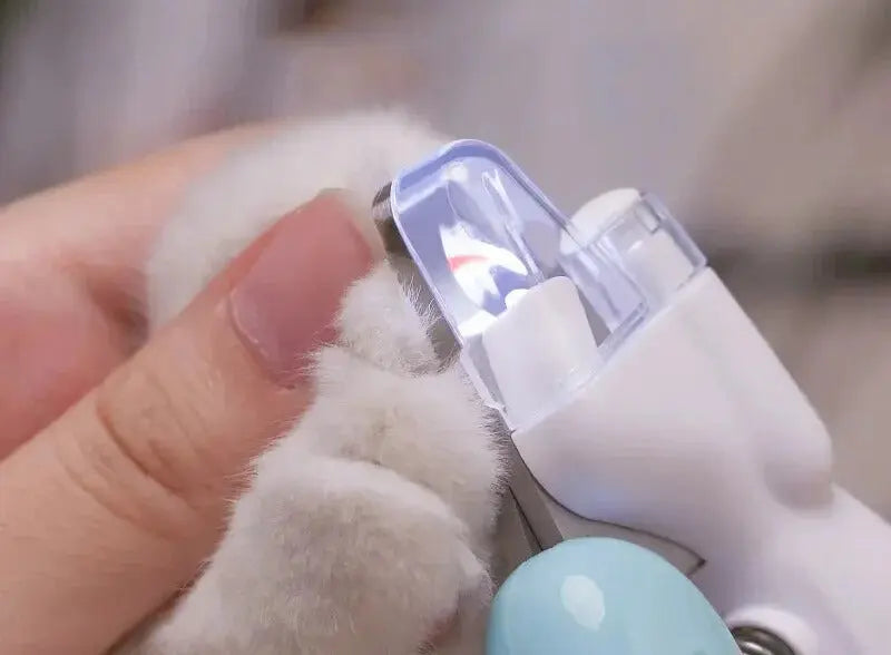 Pet nail clipper